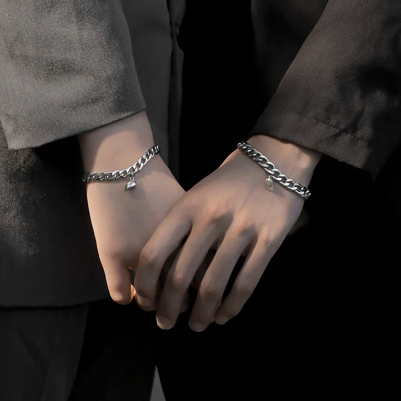 Bracelets de Couple Magnétiques — Duo Attraction Cardiaque